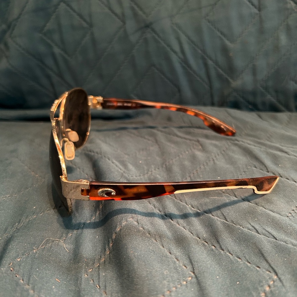 Costa Del Mar South Point Women’s Sunglasses - Picture 2 of 3